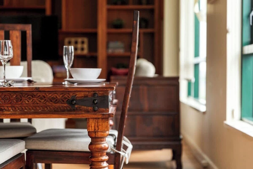 Stylish & Cozy 4BR Retreat With Free Parking