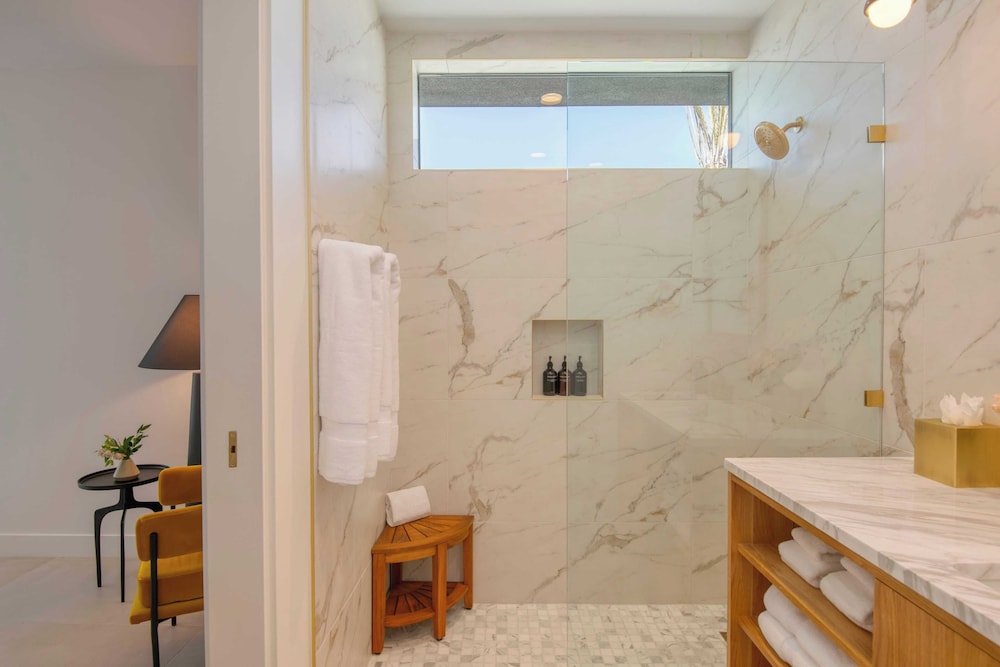 Sleeps 32 2 Villas, Pool, Putting Green+bocce Polo Villas Amara by Avantstay
