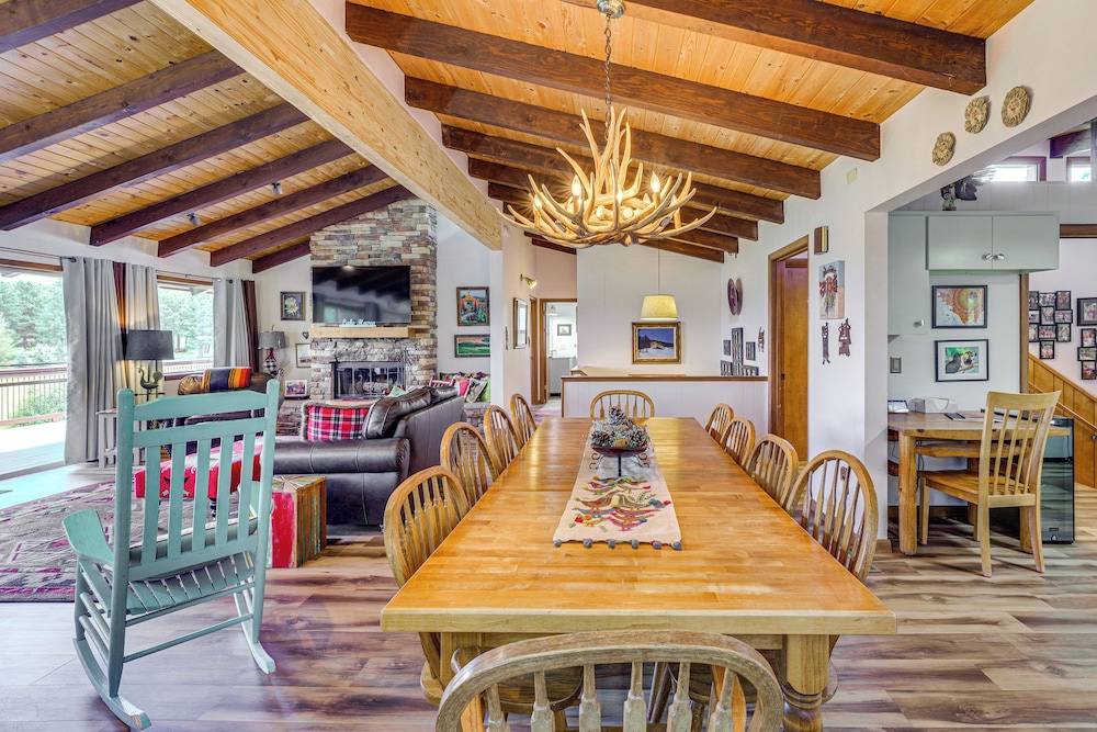 Monte Verde Lake Access & Views: Spacious Retreat!