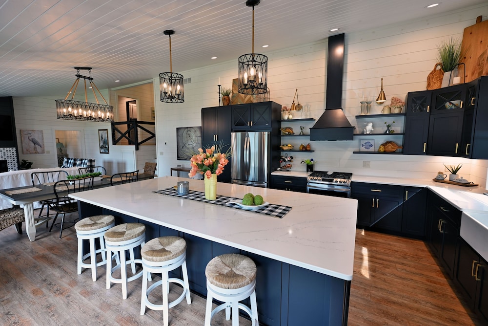 The Namakagon Lakehouse 4 Bedroom Home