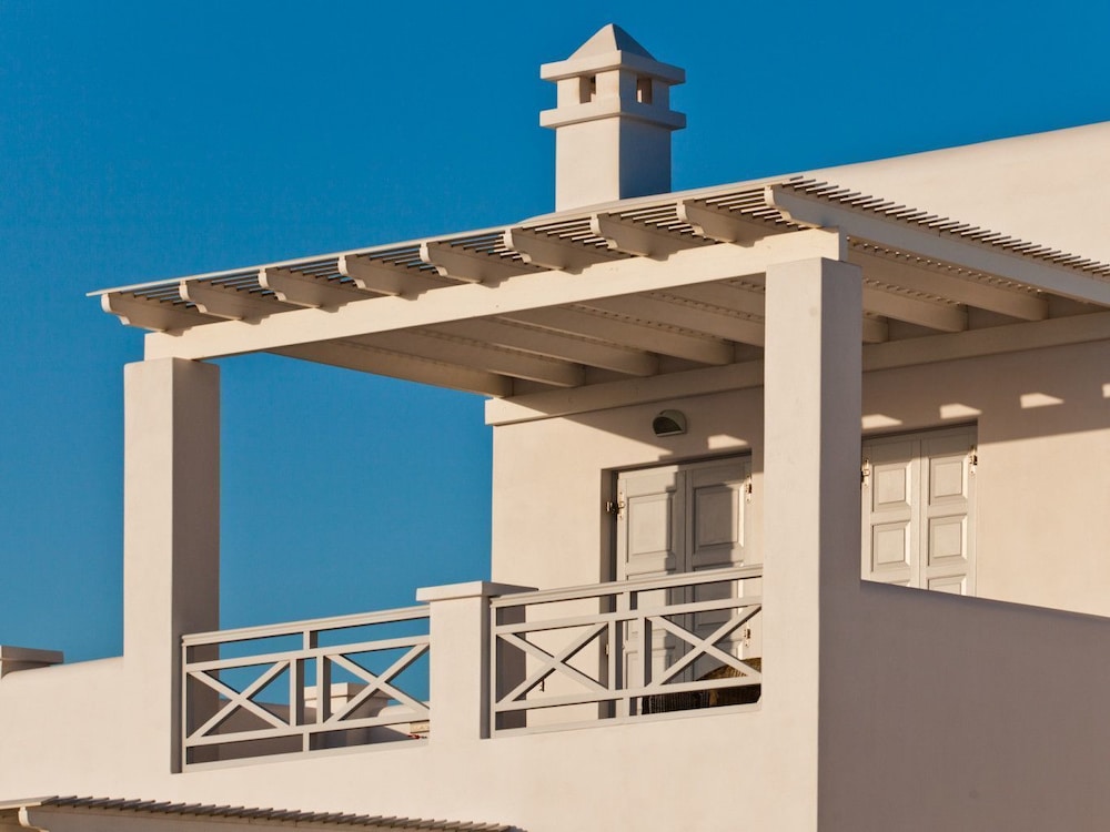 Miland Suites