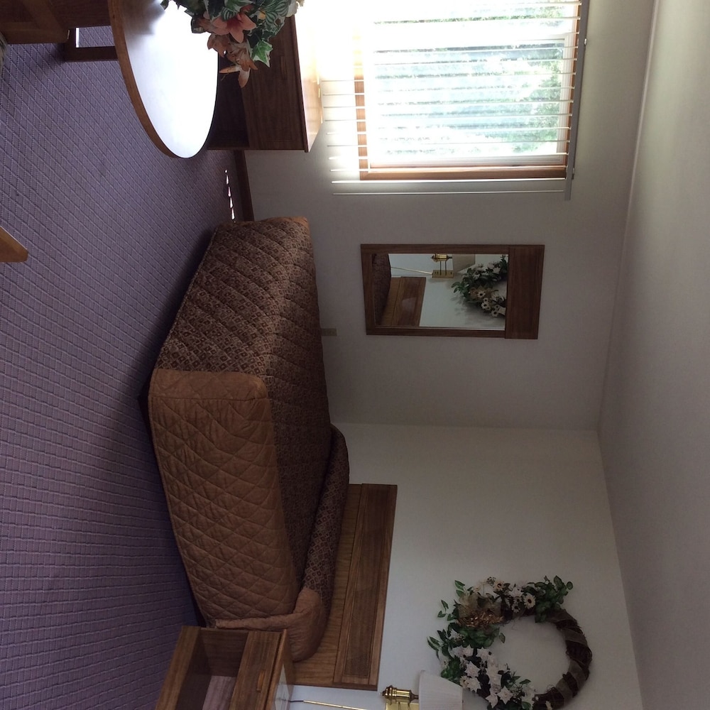 Spring Hill Motel