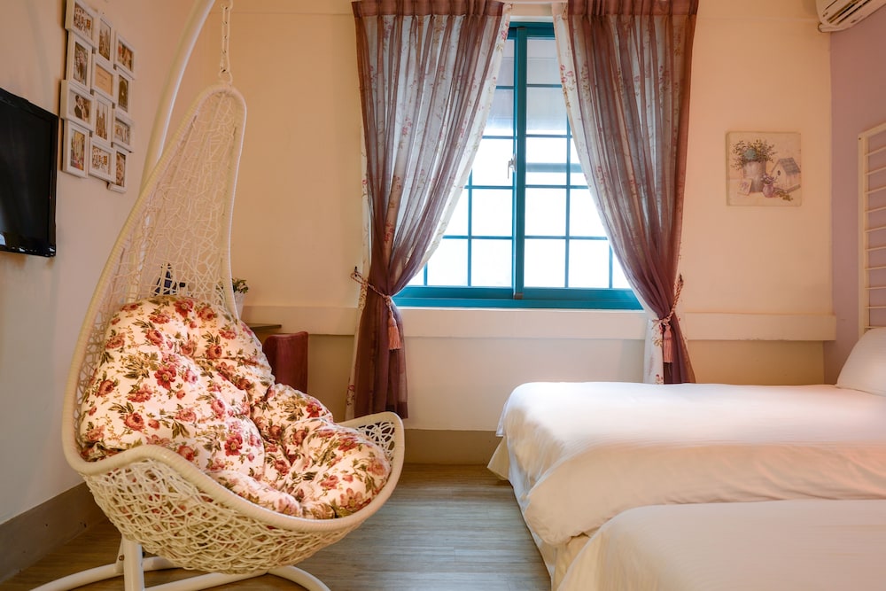 Rabbit house hotel