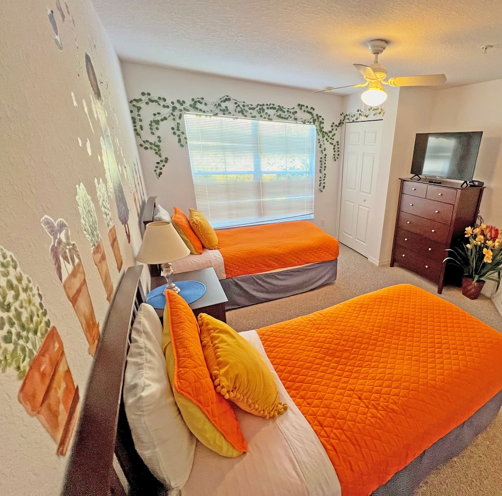 Seven Dwarfs Resort -Close to Disney