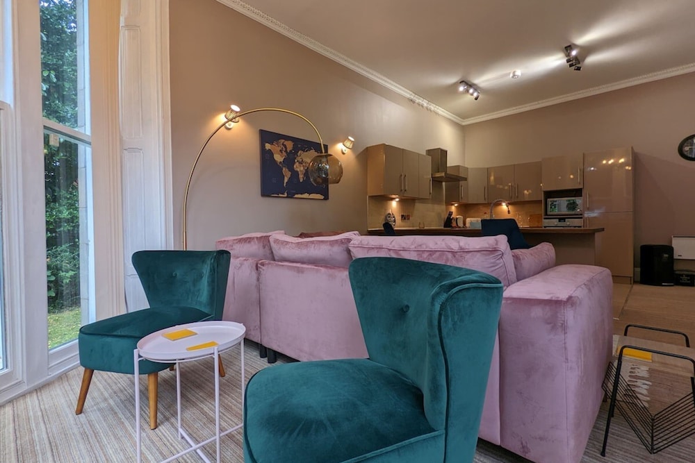 Stunning Period Property, 1BD Flat - Manchester! view 2