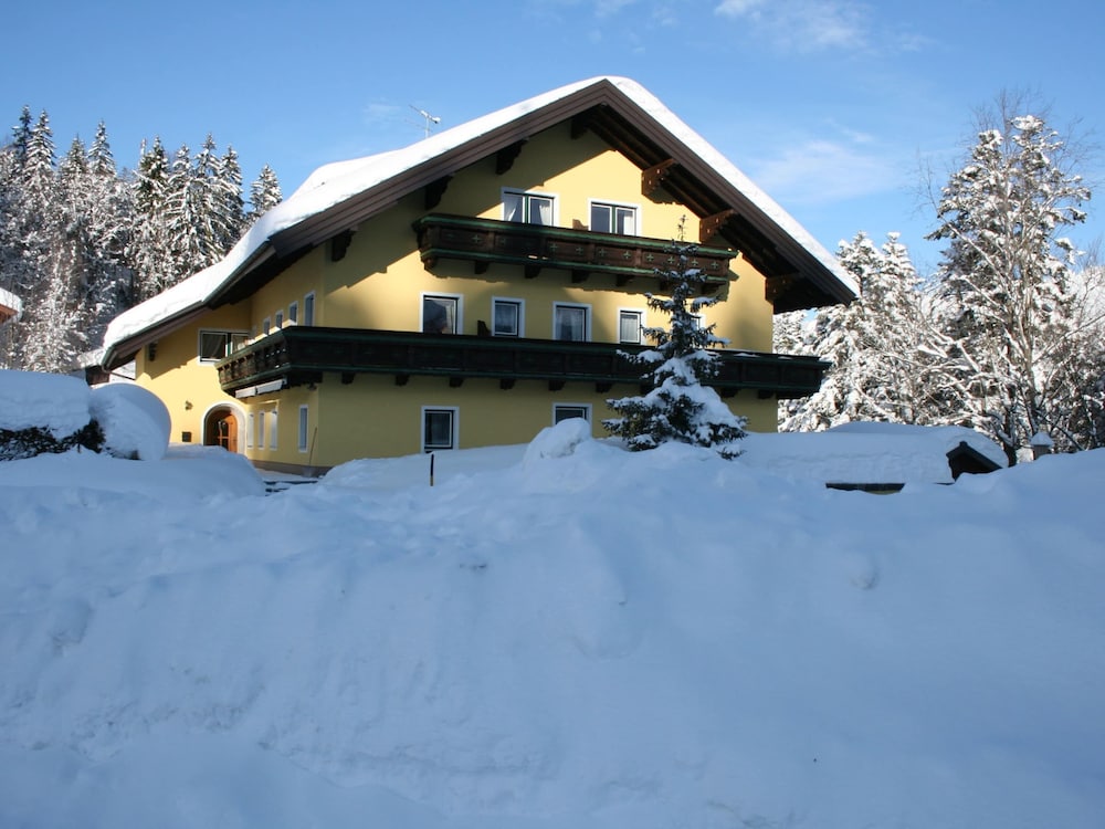 Scenic Apartment in Krispl Salzburg With Swimming Pool