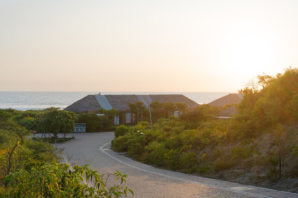 Las Tanusas Retreat & SPA
