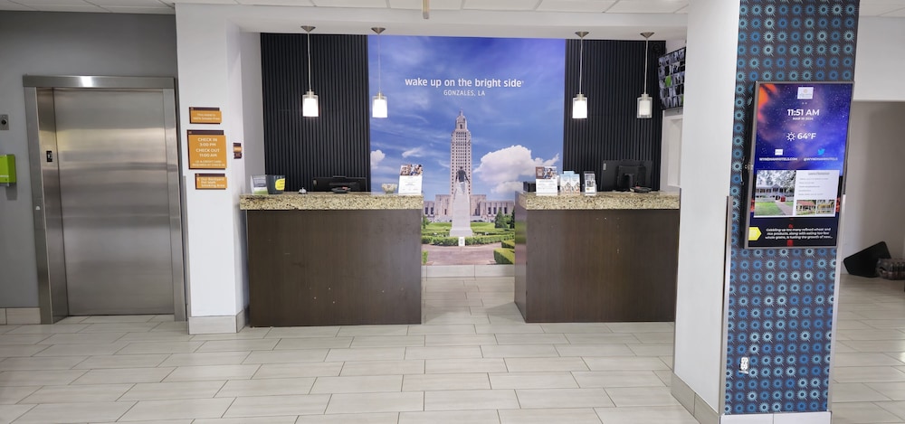 La Quinta Inn & Suites by Wyndham Gonzales LA