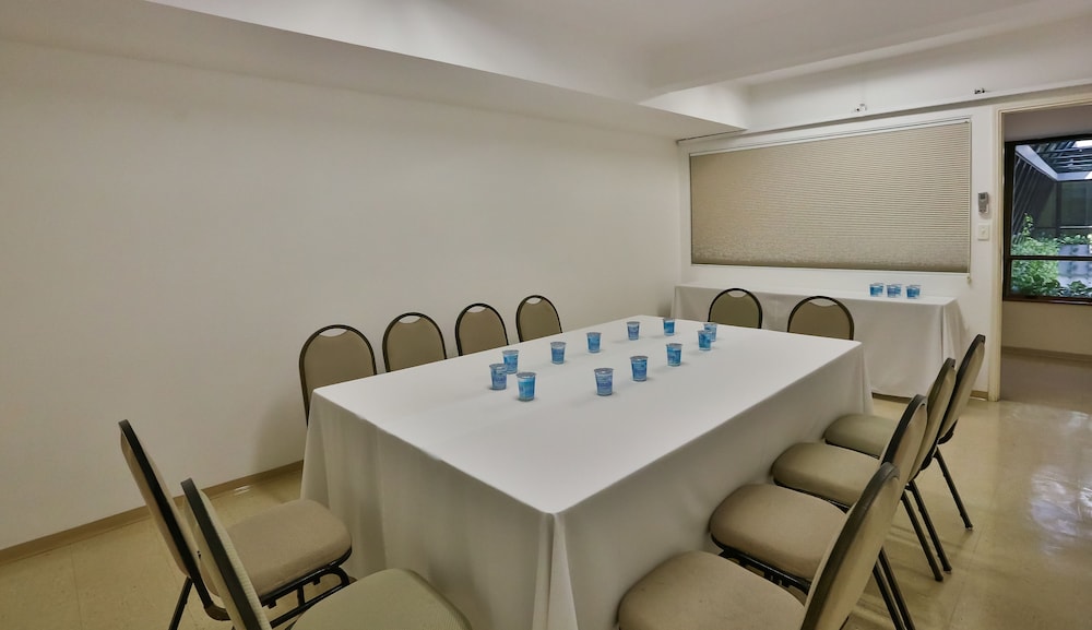 meeting & event spaces
