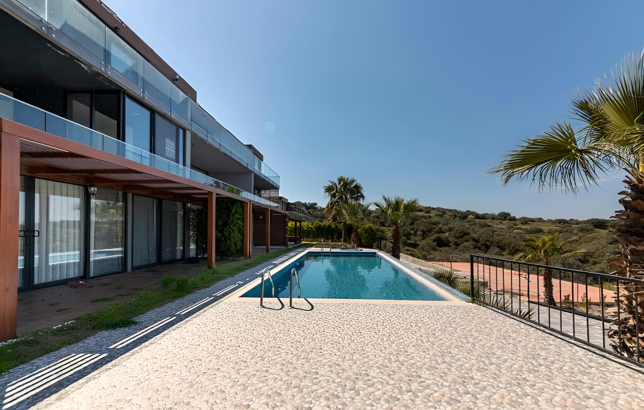 Pleasant Home With Shared Pool in Bodrum