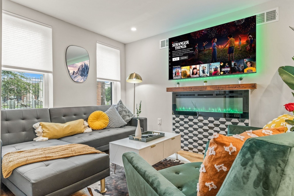 Stylish 3-Bedroom Home in Philly - Property Image 34