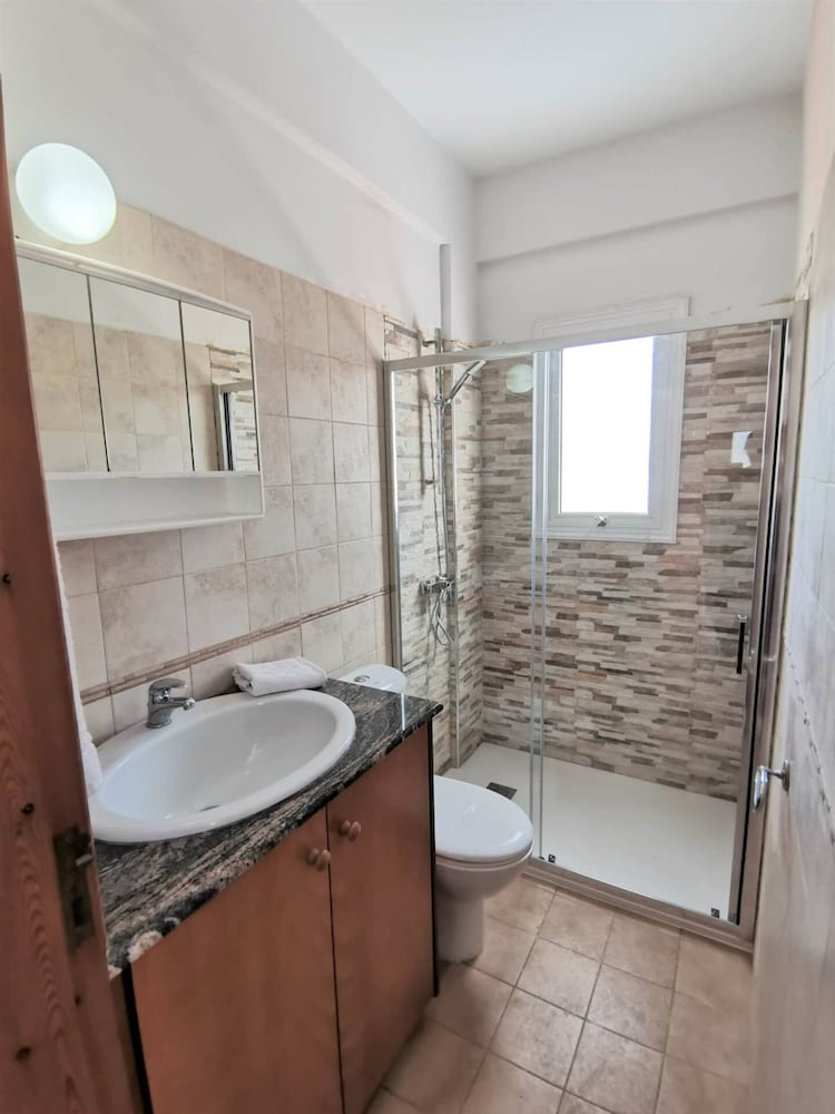 Sobella Villa - 3 Bedroom Villa With 10 x 4 Pool