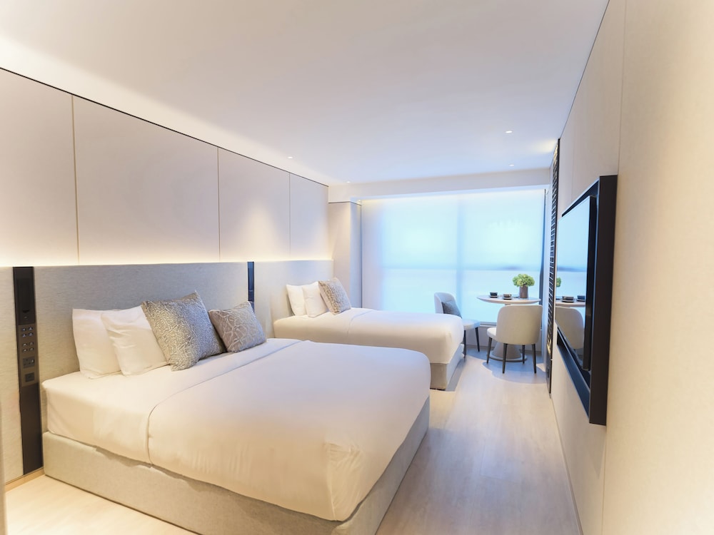 The Bauhinia Hotel - Central