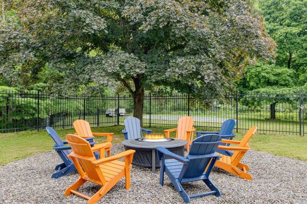 Game Farm Villa by Avantstay 10bdr Private Pond Spa Pool Family-friendly