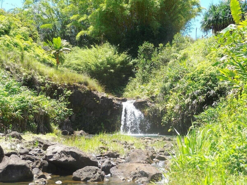 Kikala Waterfall Lodge