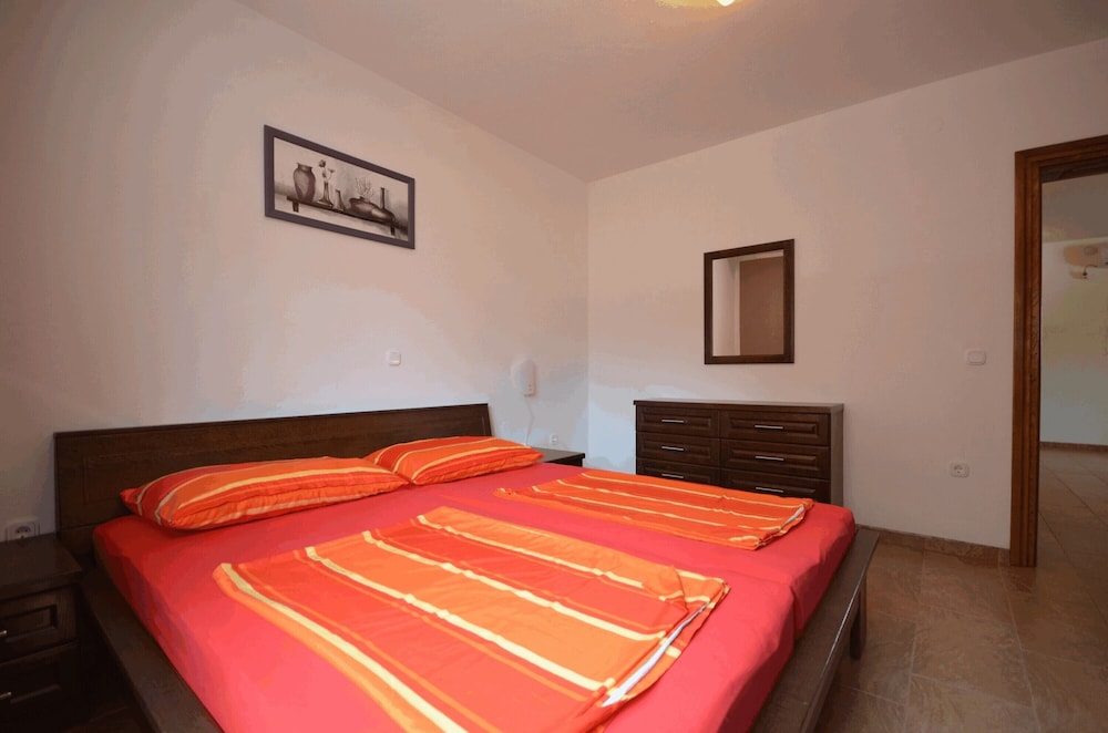 Apartments Komljen view 5