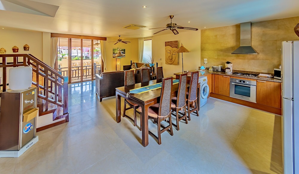 Sibaja Palms Sunset Beach Luxury Villa