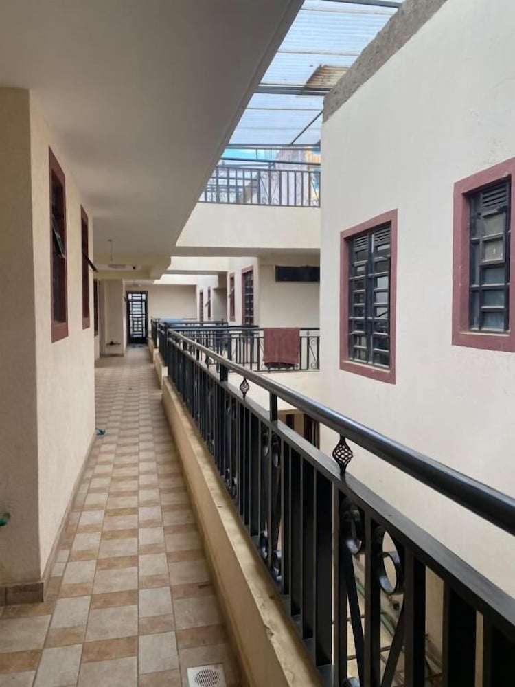 Lucky House Studios Nanyuki