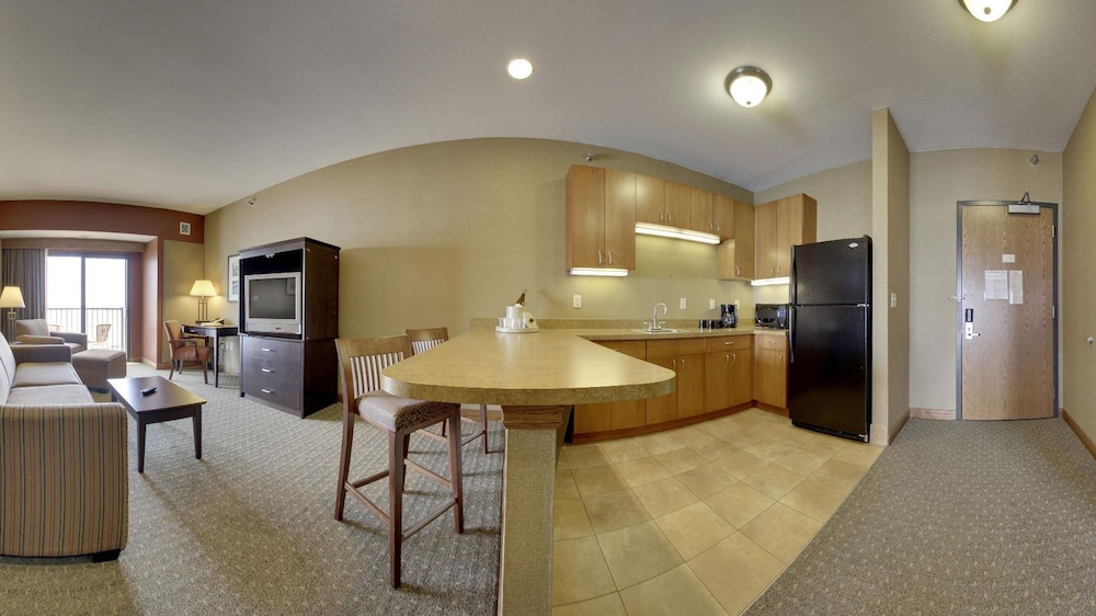 King's Pointe Waterpark Resort - Property Image 34