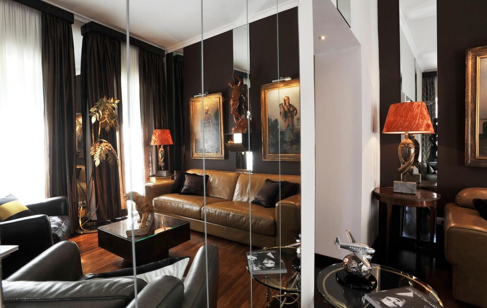 La Palazzina Santa Dorotea Splendid Rome Townhouse With Courtyard Garden
