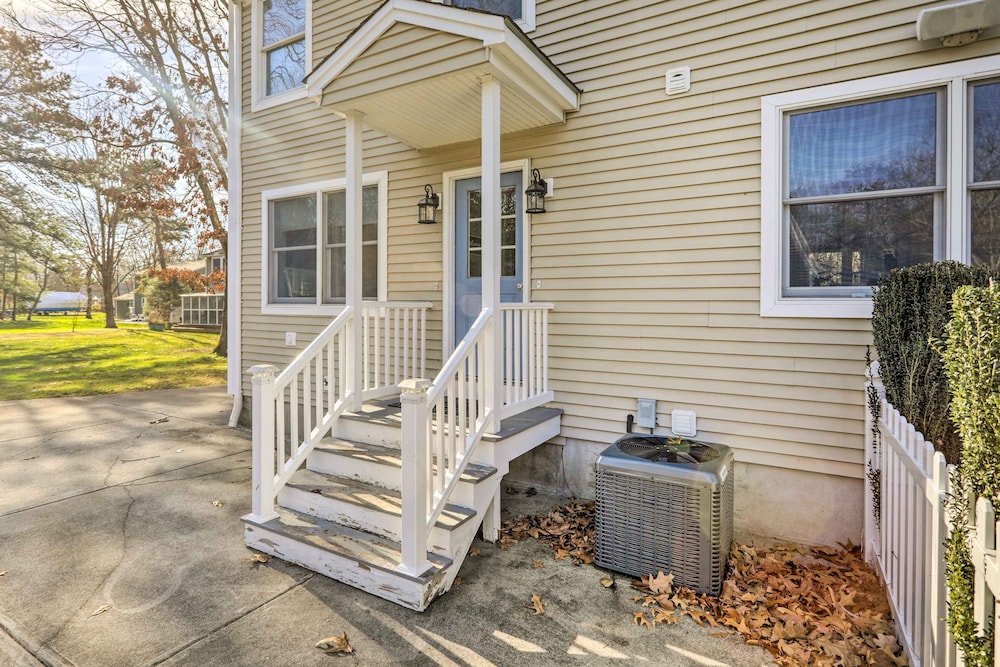 7 Mi to Downtown Providence: Quiet Apt in Seekonk view 4