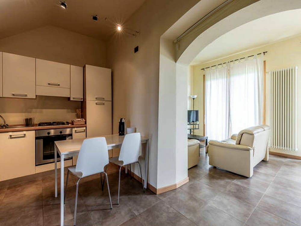 Apartment in Iseo Near Seabeach