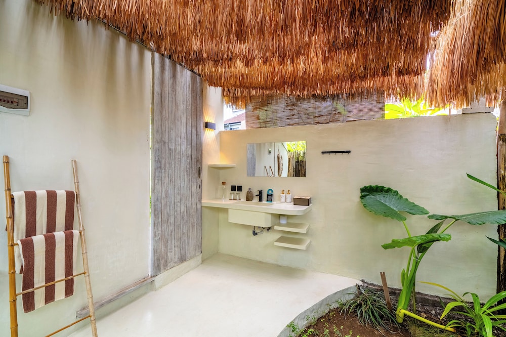 Villa Laguna by Pertama Management