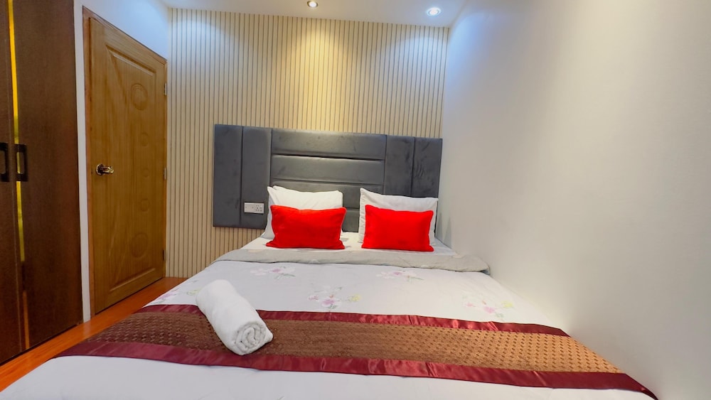 Rezala Sweet Home Uttara