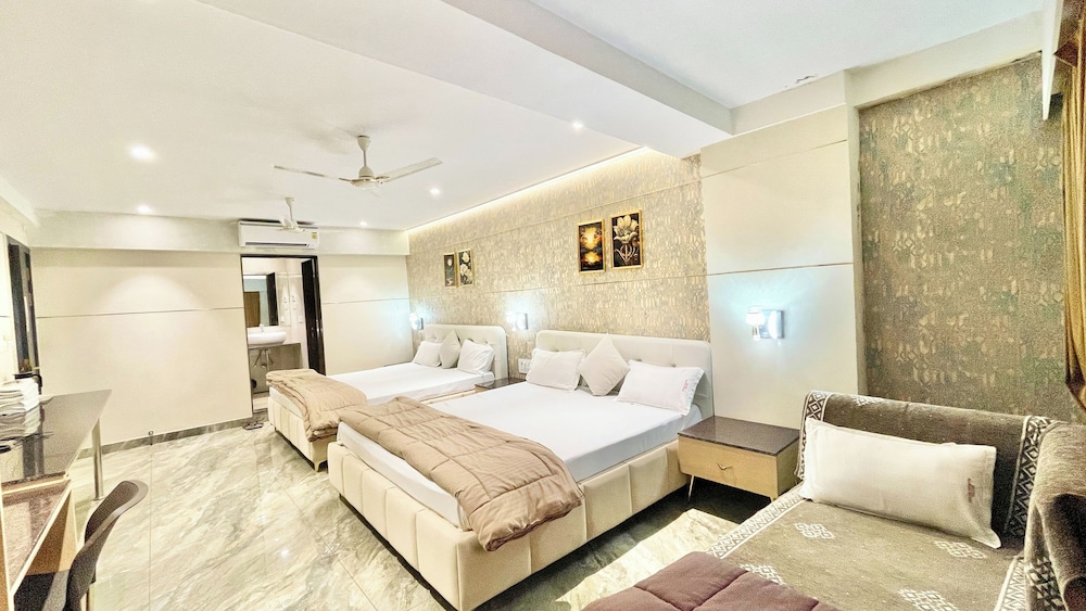 Premium Hotel M Shri near Mahakal Temple