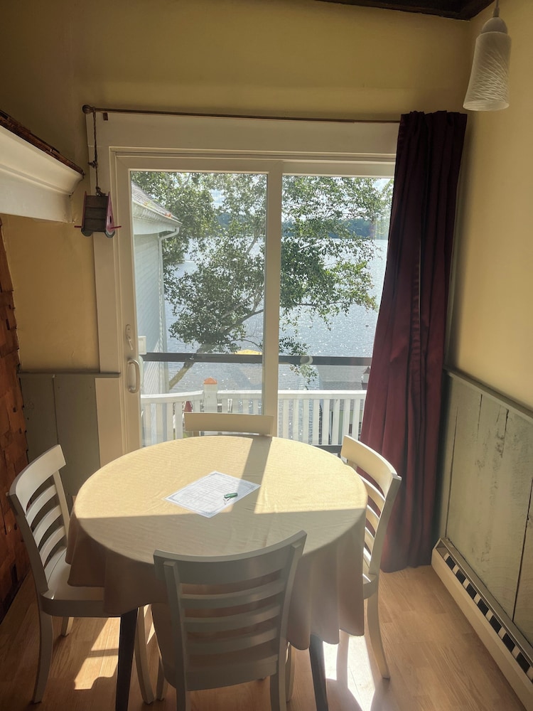 Pressey House Lakeside Bed & Breakfast