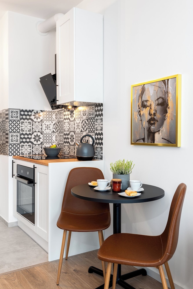 Tower II by Kairos Apartments