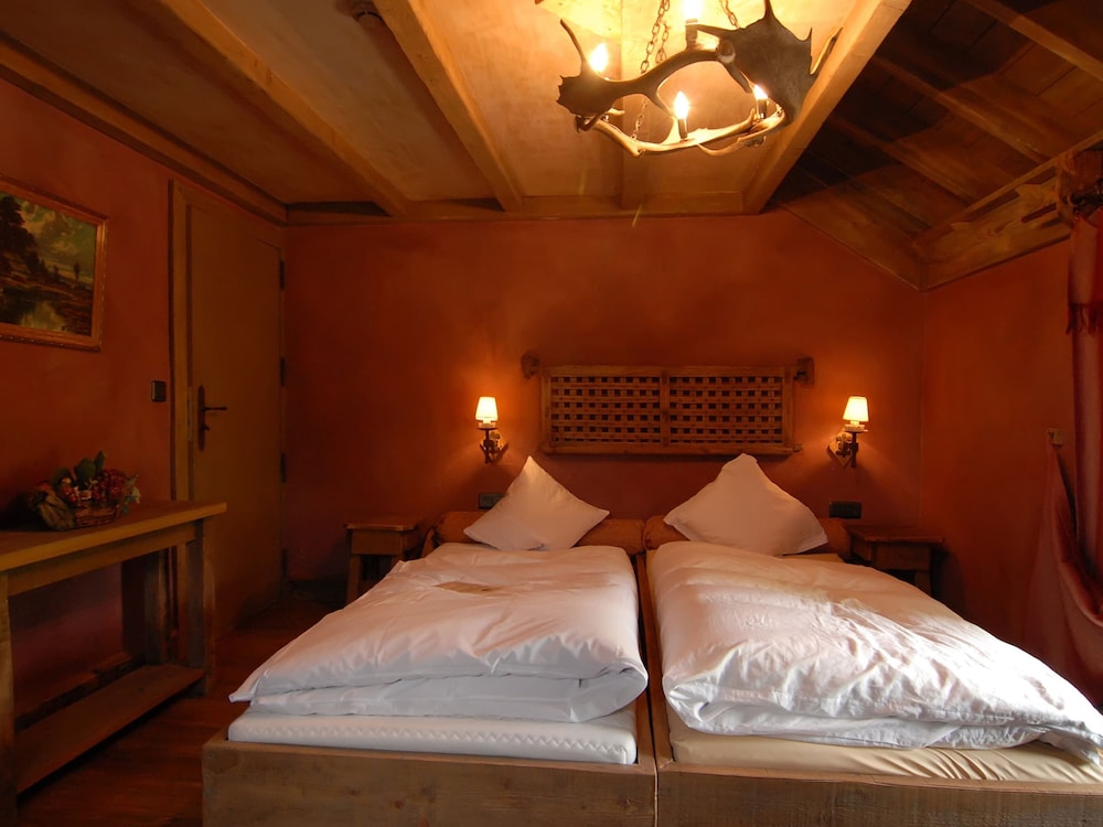 Opulent Chalet in Thirimont With Turkish Steambath view 3