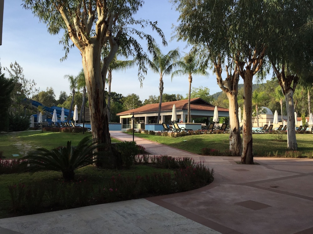 Champion Holiday Village - All Inclusive