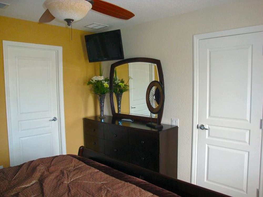 6BR 4BA Home in Windsor Hills by CV-2564 - Image 2