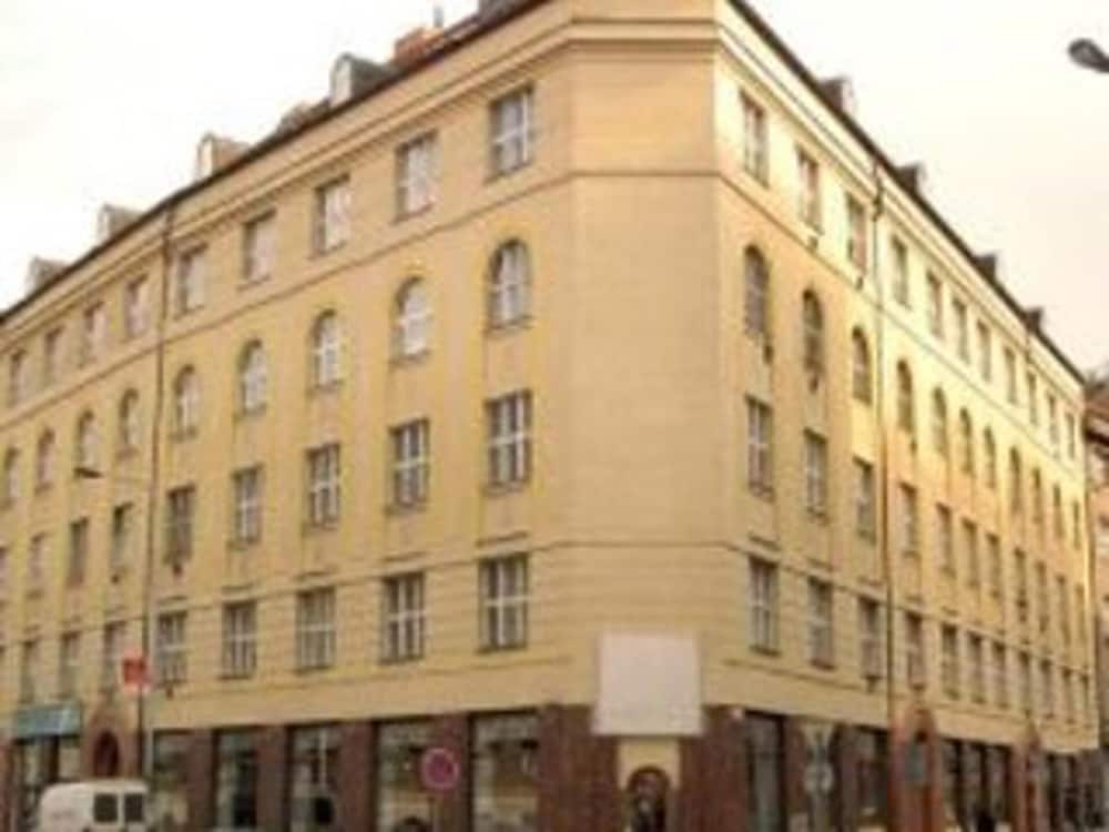 Beautiful Apartment Near Florenc Area of Prague