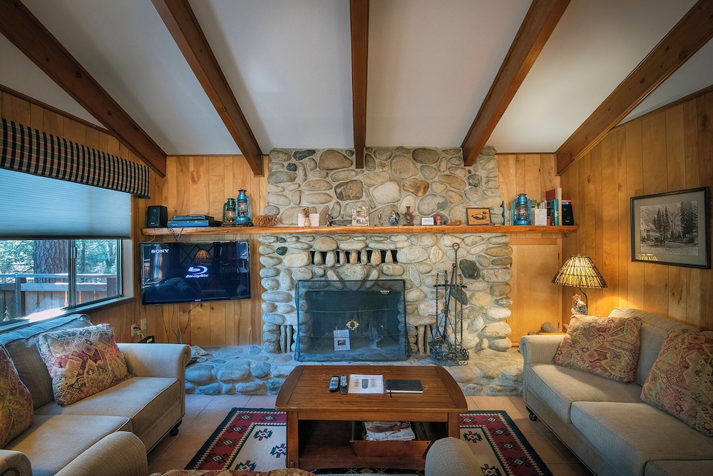 Yosemite Retreat in the Meadows