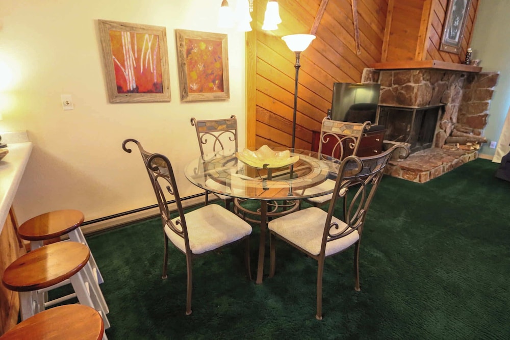 Family Fun Condo Stay for 6!