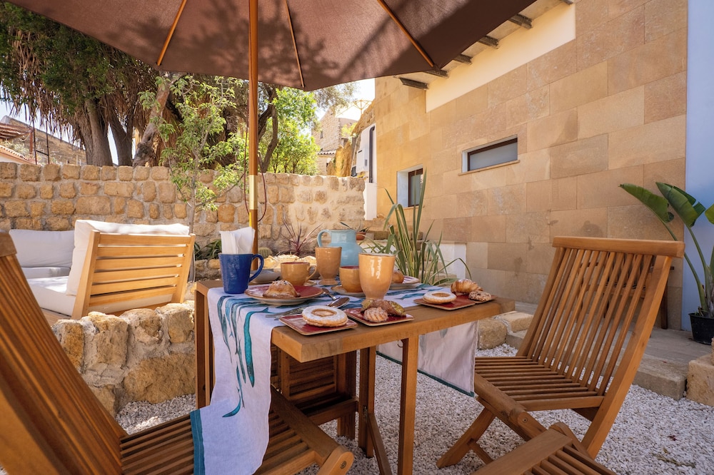 Villa Amoroso - Ospitalità Mediterranea