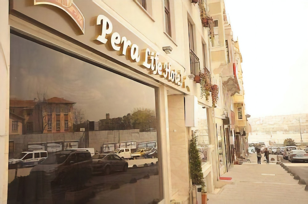 Pera Life Otel - Image 35