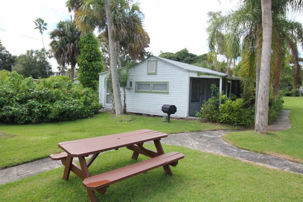 Indian River Lagoon Waterfront Cottages