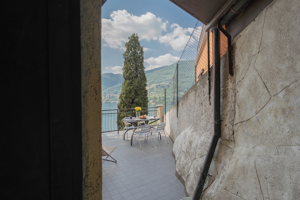 La Casa Dell'architetto by Rent all Como