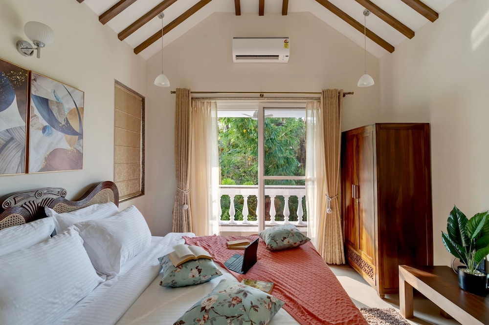 AquaVista Assagao Residency