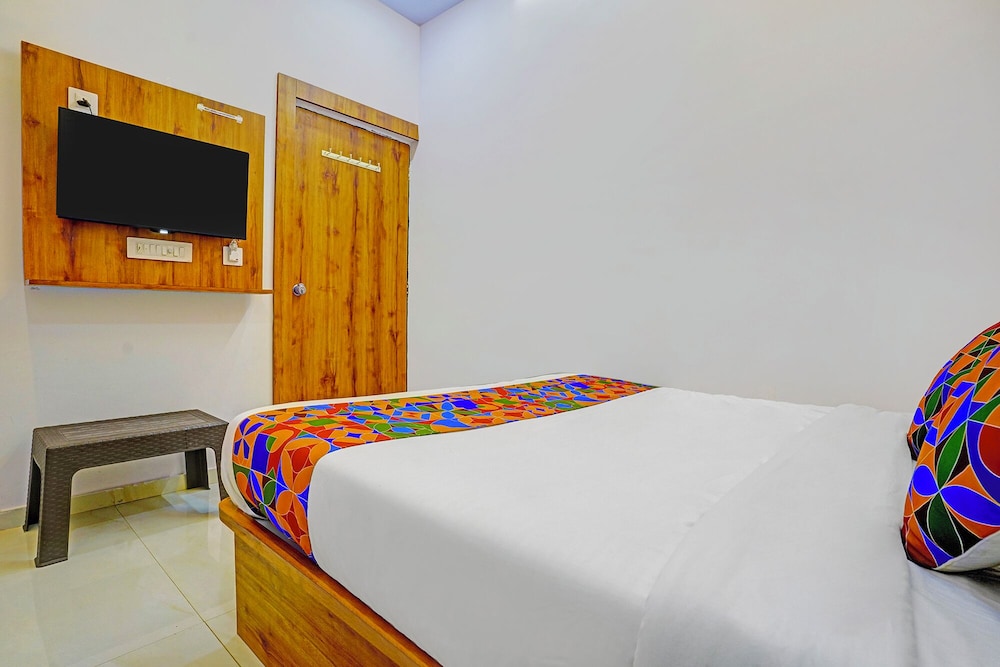 Fabhotel Airport View
