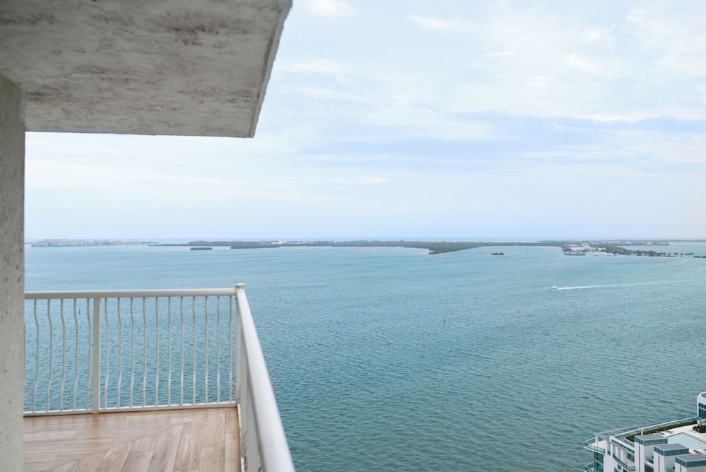 Chic Brickell Condos – Prime Location