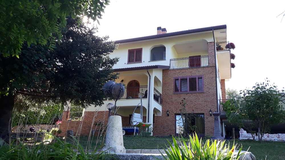 Photo 37