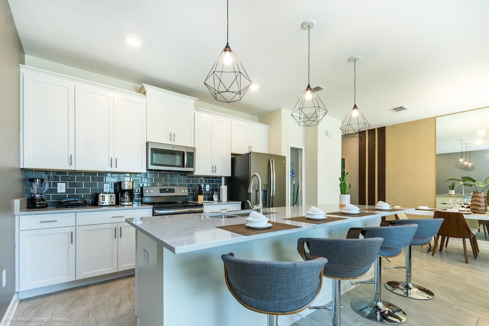 4bed 3Ba Champions Gate Pool Home - Image 4