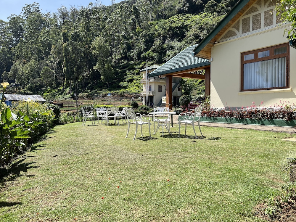 Tea Bush Hotel - Nuwara Eliya