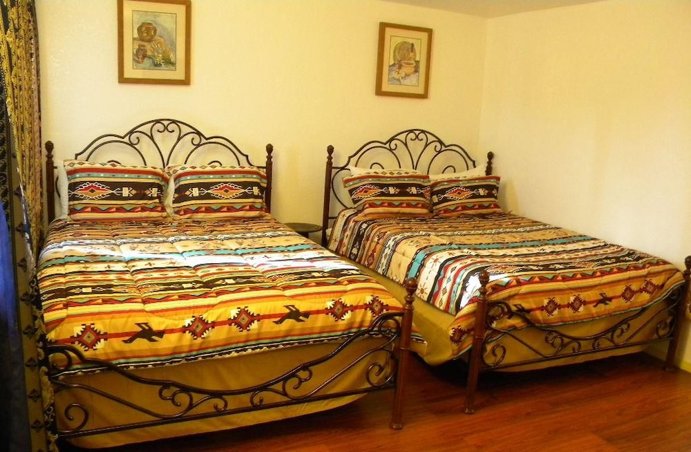 Grand Motel