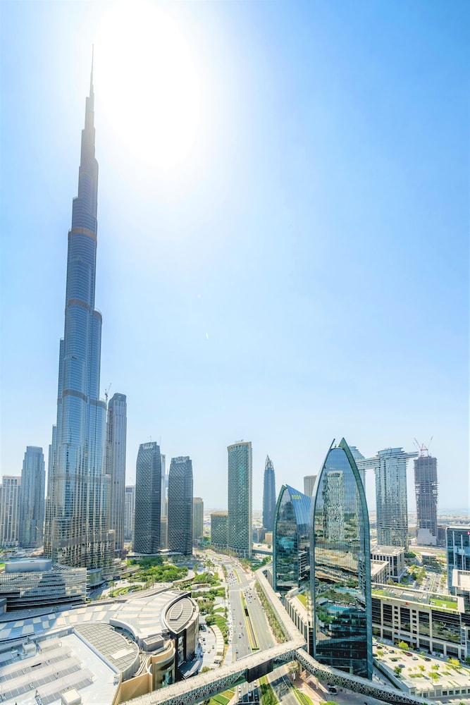 Address Dubai mall Balcony Burj view