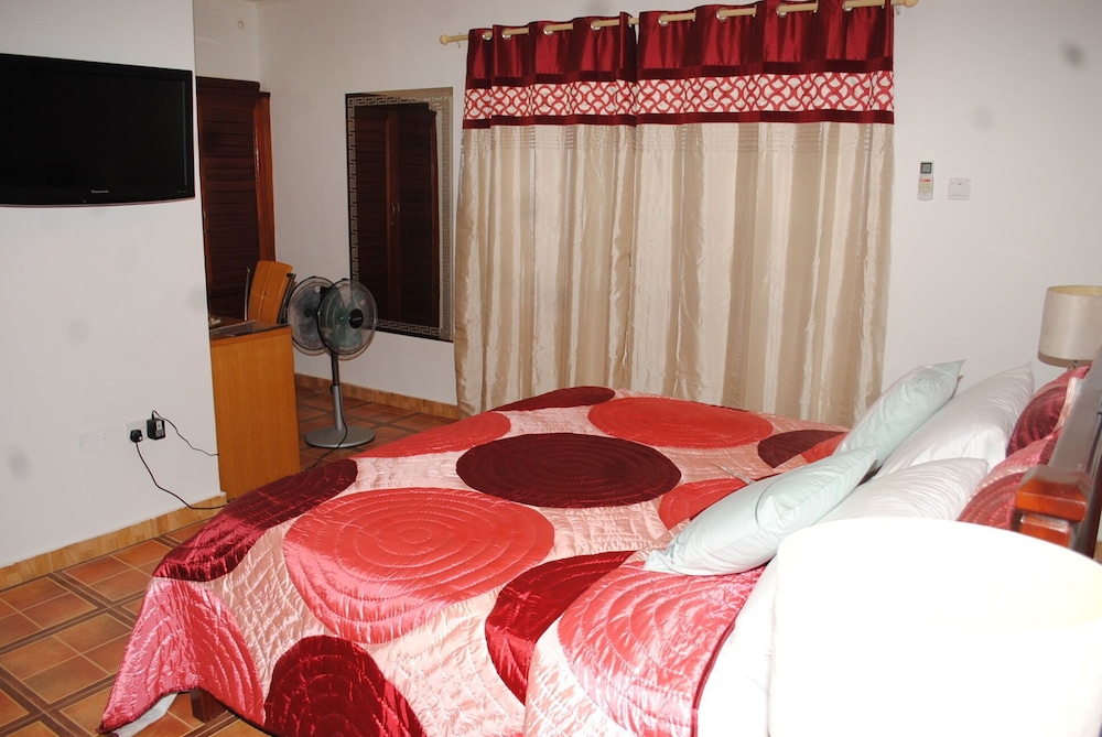 Photo 6